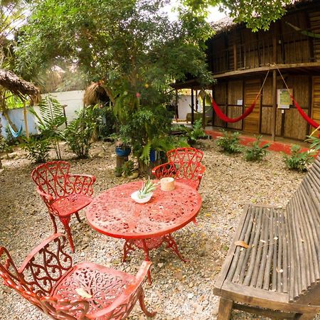 Hostal Zinpar Паломино Экстерьер фото